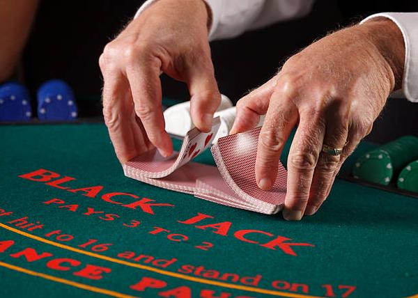 Enjoy Live Dealer Experiences across the best online casino sites Singapore