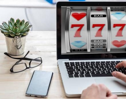 How Players Personalize Their Experience With the best online casino Singapore